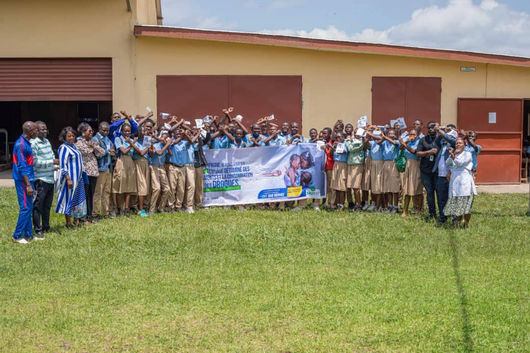 La Fondation de Zita Oligui Nguema en pédagogue contre les affres de drogues à Moanda