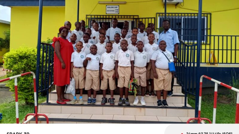 Les élèves de l’école St Joseph de Calasanz en visite guidée à SETRAG