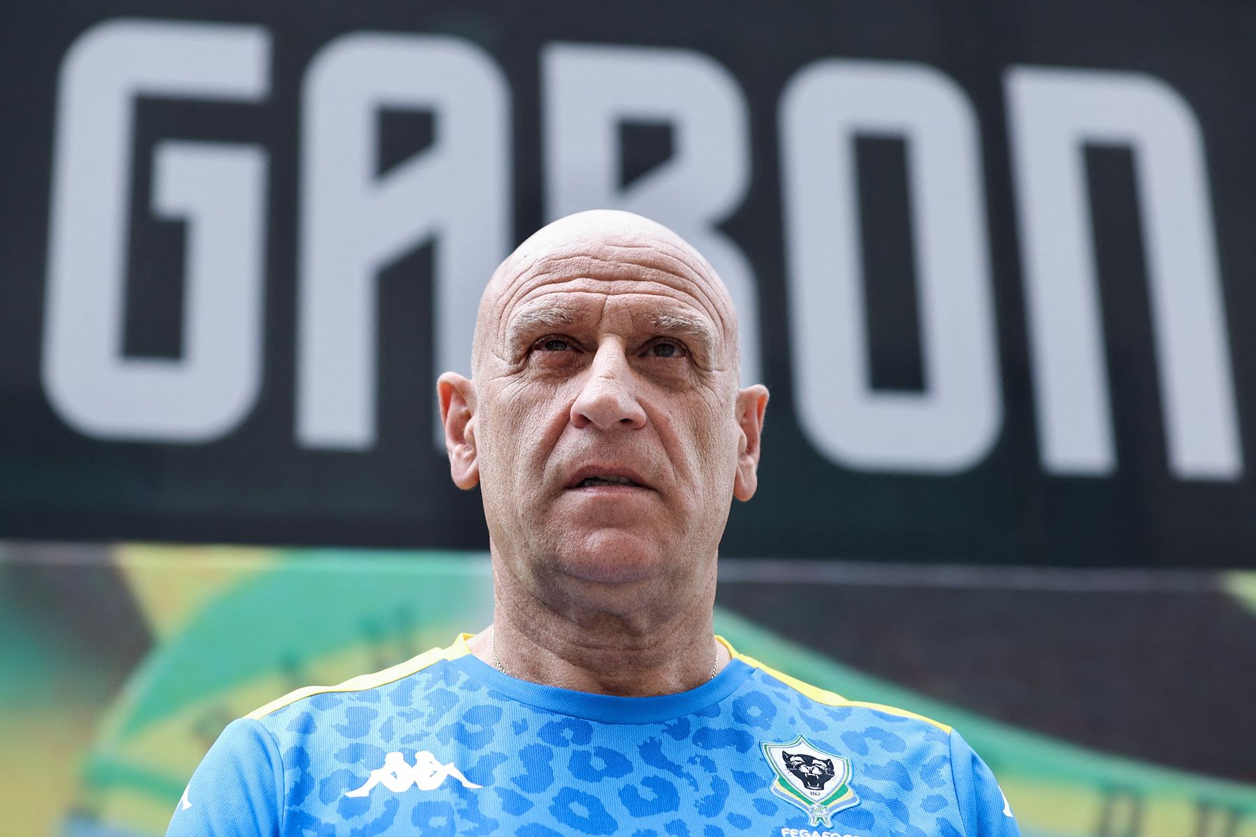 Football : la FIFA somme le Gabon de payer la dette due à Patrice Neveu