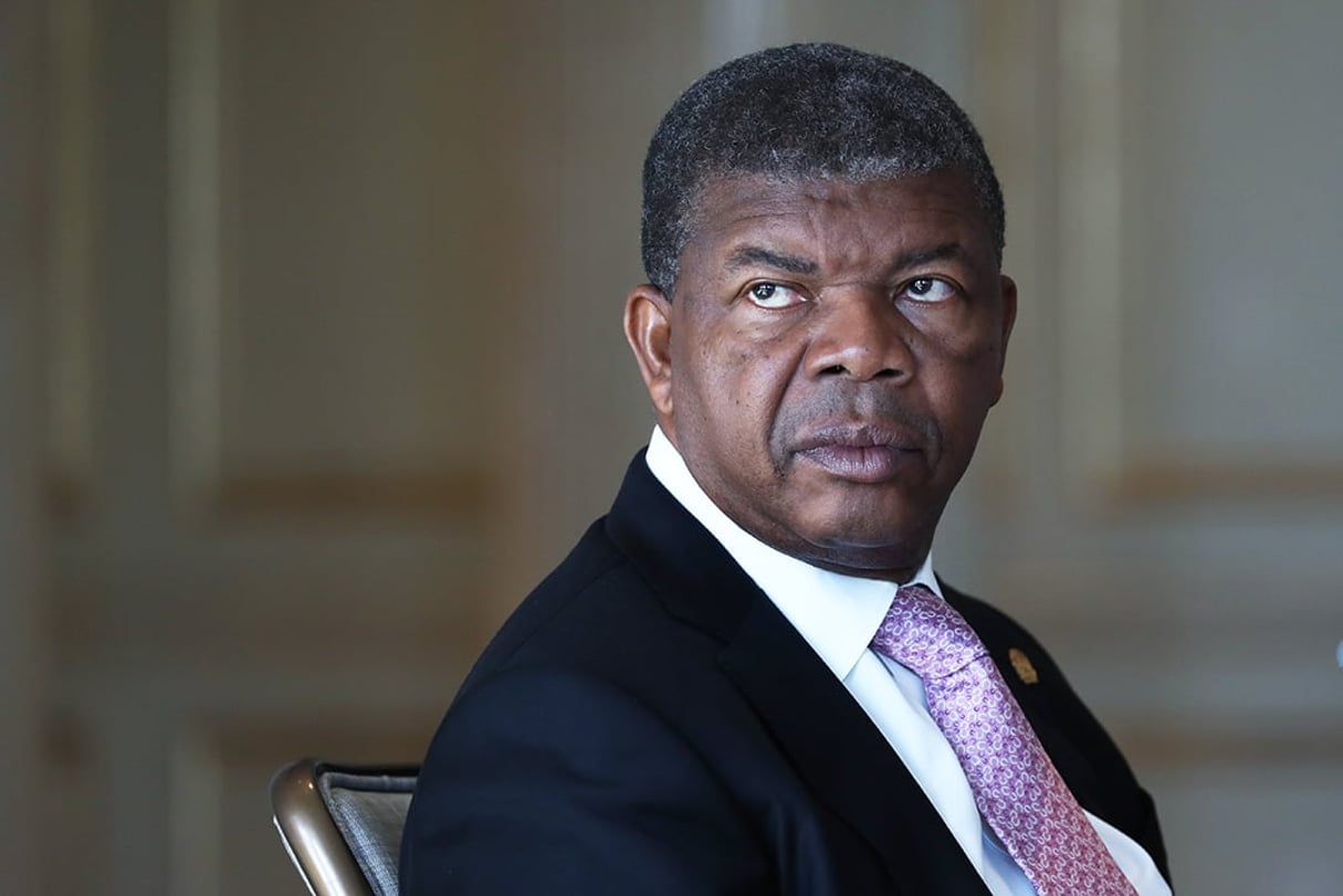 Arrivée du president angolais à Libreville