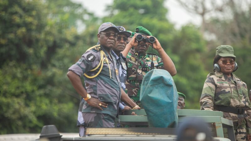 Oligui Nguema revêt le treillis pour l’exercice militaire « UKAL DIMBU 2025 »