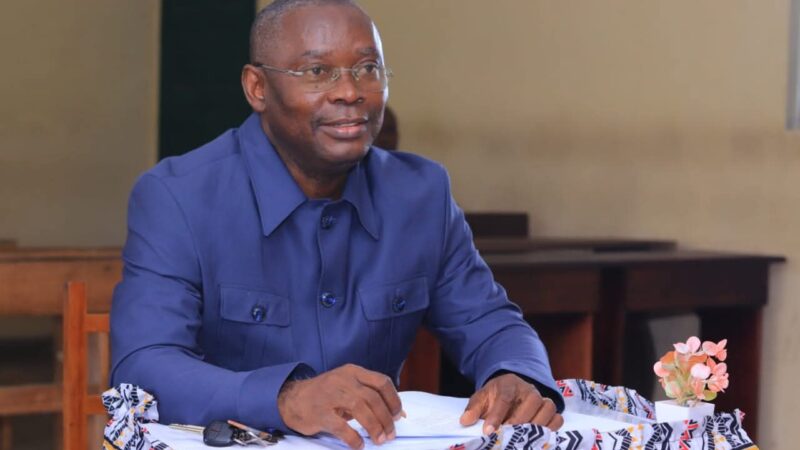 Education: Alain Mangouadi remet sur le tapis la situation administrative des agents publics