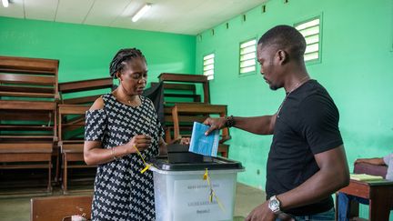 Elections législatives : percée du PDG,  en dépit d’une avance de l’UDB ( résultats provisoires)
