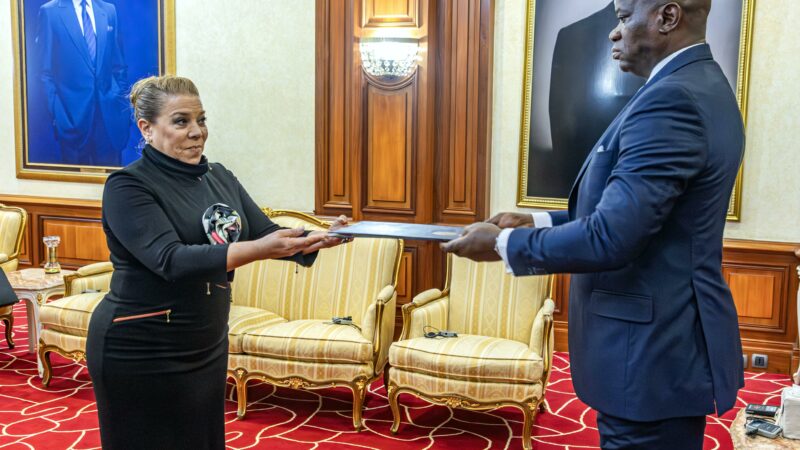 Diplomatie: sept nouveaux ambassadeurs accrédités au Gabon