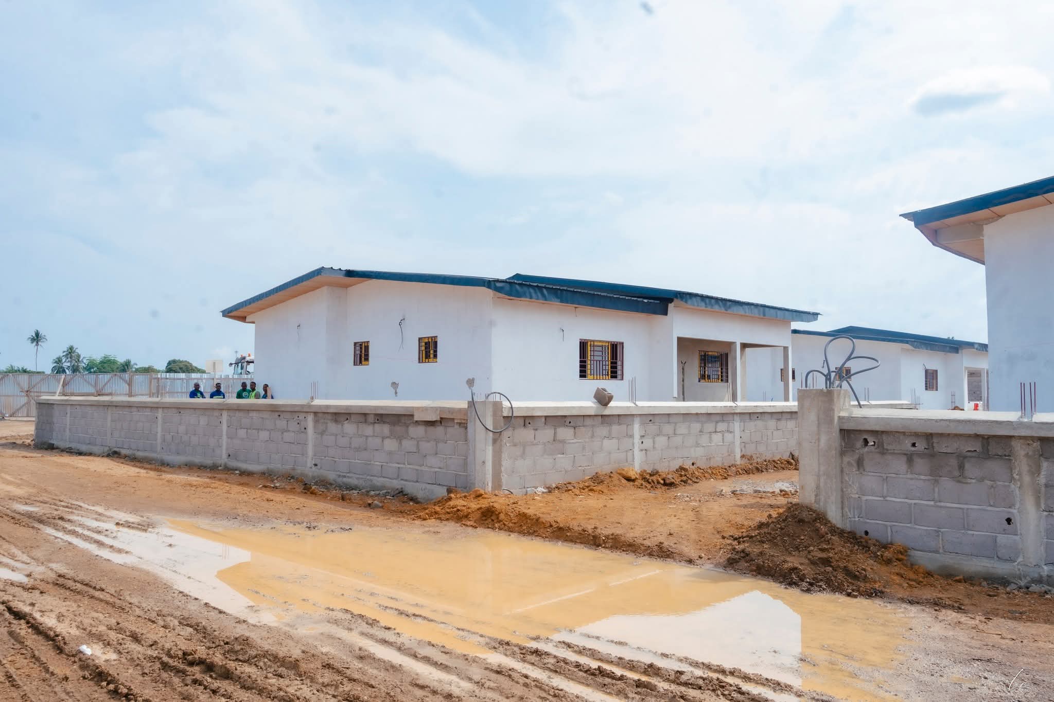Le ministre Mays Mouissi visite les chantiers en cours de réalisation dans la Dola