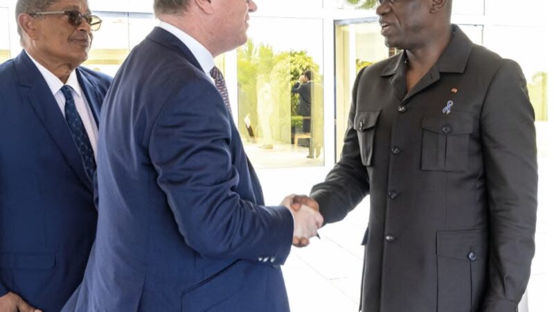 Gabon-Mine: le projet de transformation du manganèse menu du conclave DG Eramet Oligui Nguema