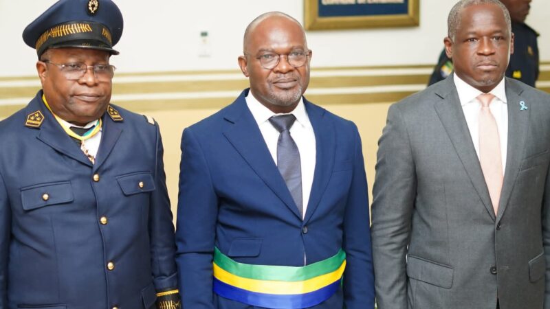 Le journaliste Guy Pierre Biteghe prend ses fontions de maire de Lambaréné