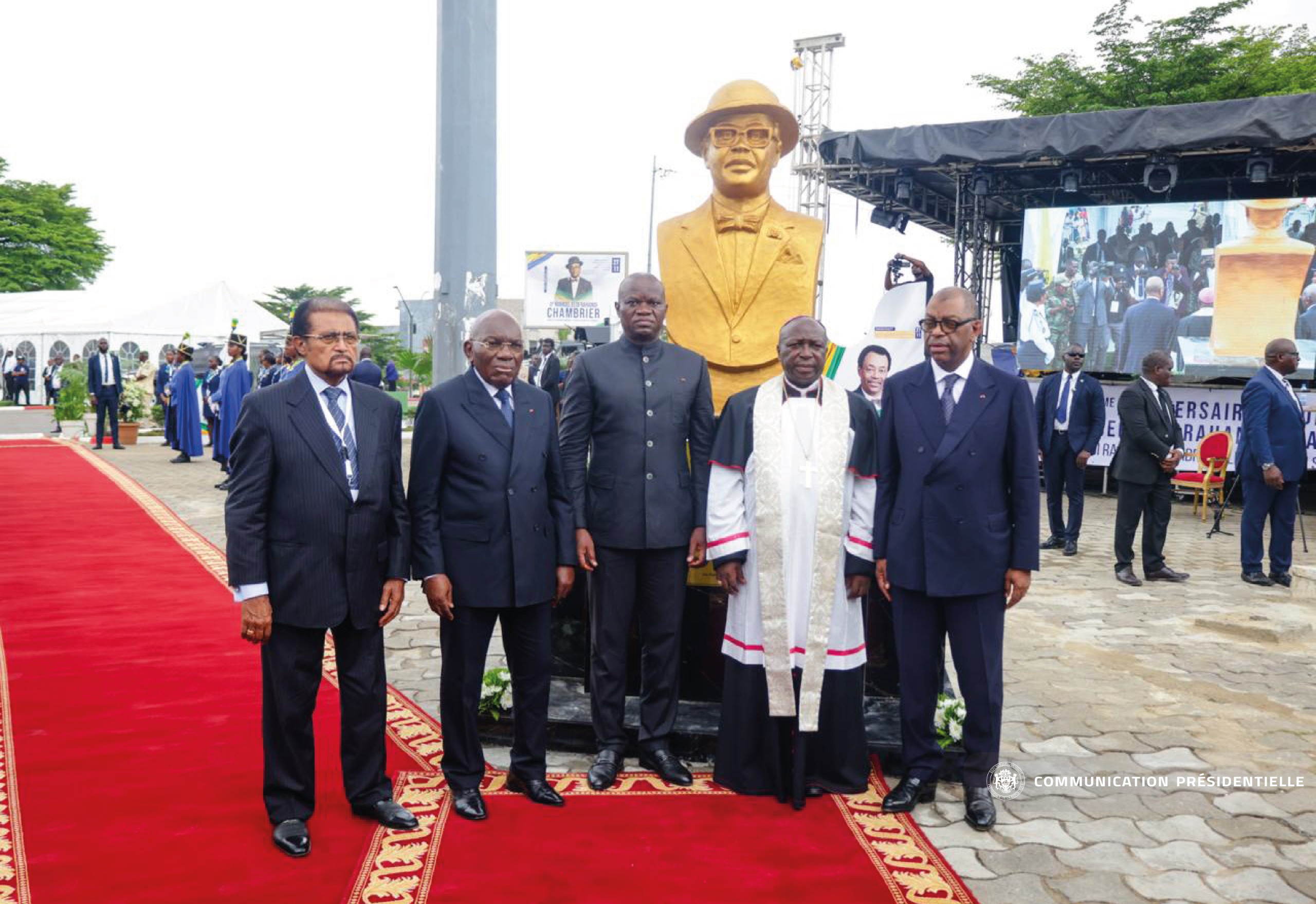 Le chef de l’Etat honore la mémoire du Docteur Eloi Rahandi Chambrier