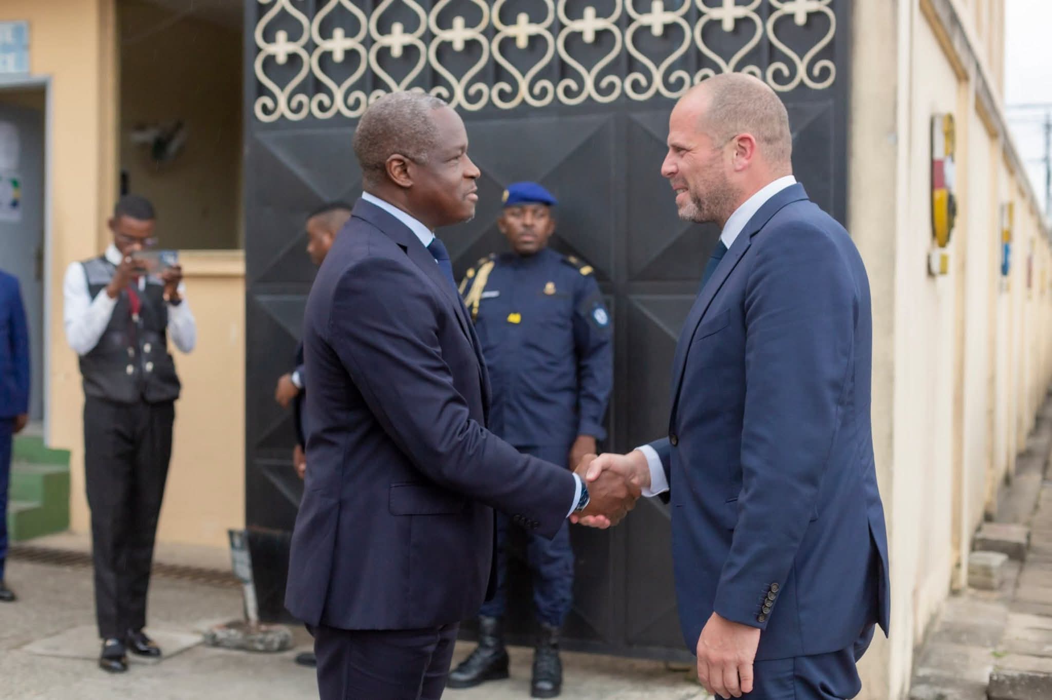 5ème édition des manœuvres militaires Gabon-Belgique: le ministre belge de la Defense à Libreville
