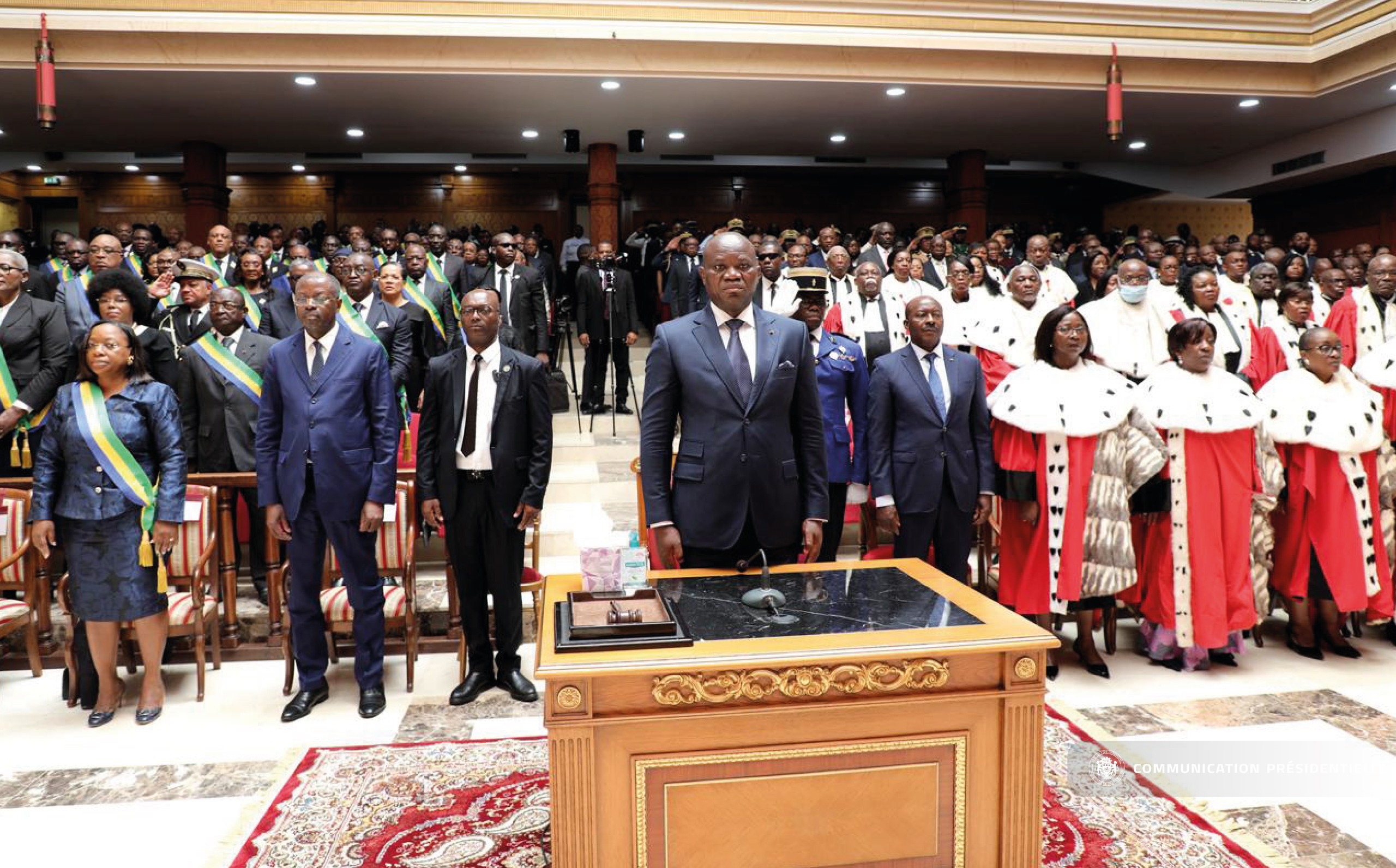 Les neuf juges constitutionnels prêtent serment en présence du chef de l&rsquo;Etat