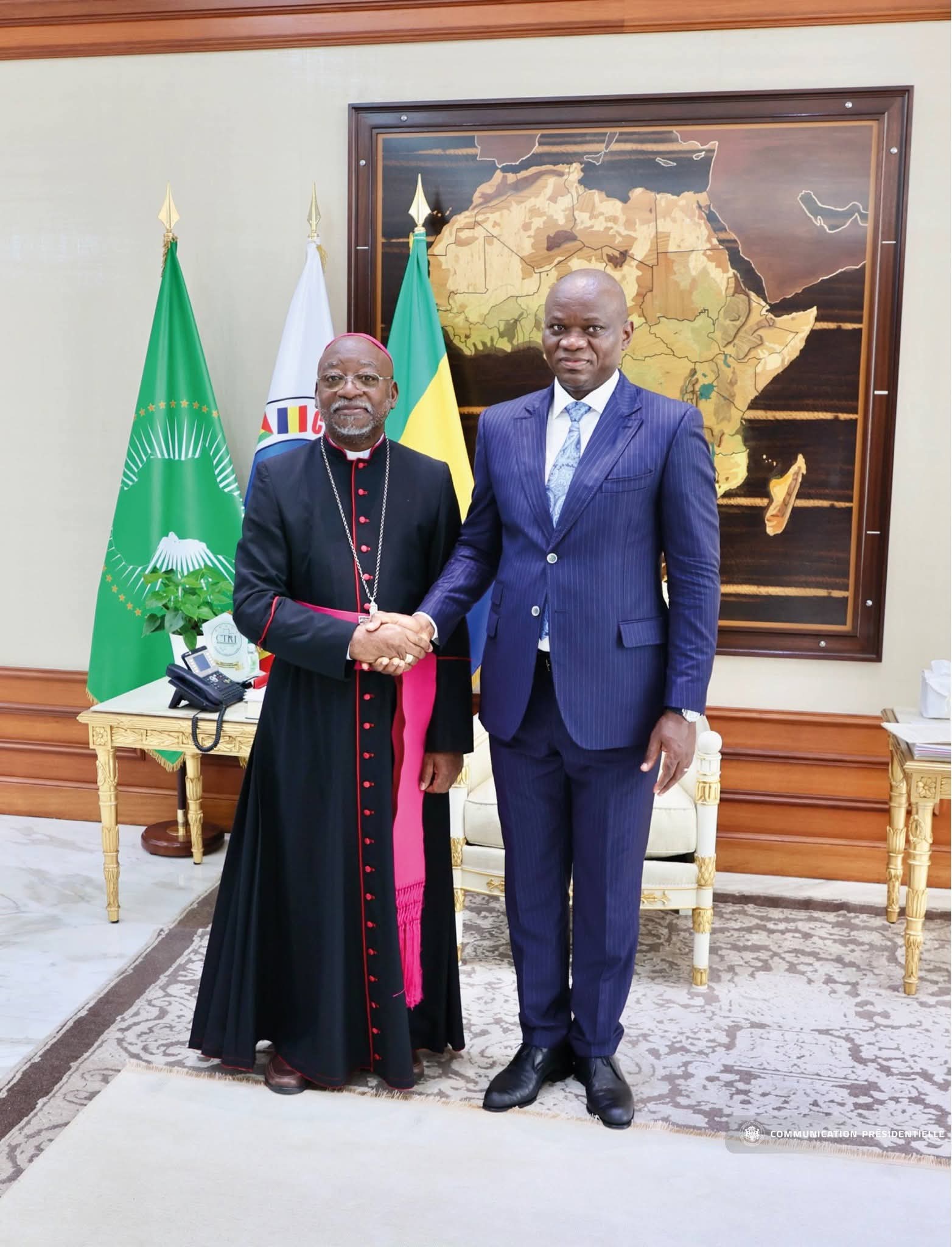 Les évêques de la Conférence épiscopale du Gabon chez Oligui Nguema
